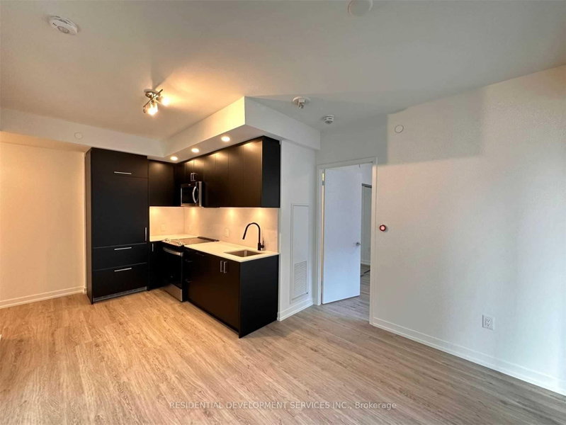 207W - 3 Rosewater Street