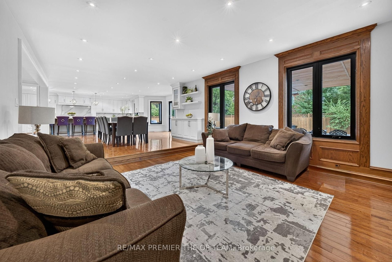 155 Dianawood Ridge • Vaughan, ON photo 4
