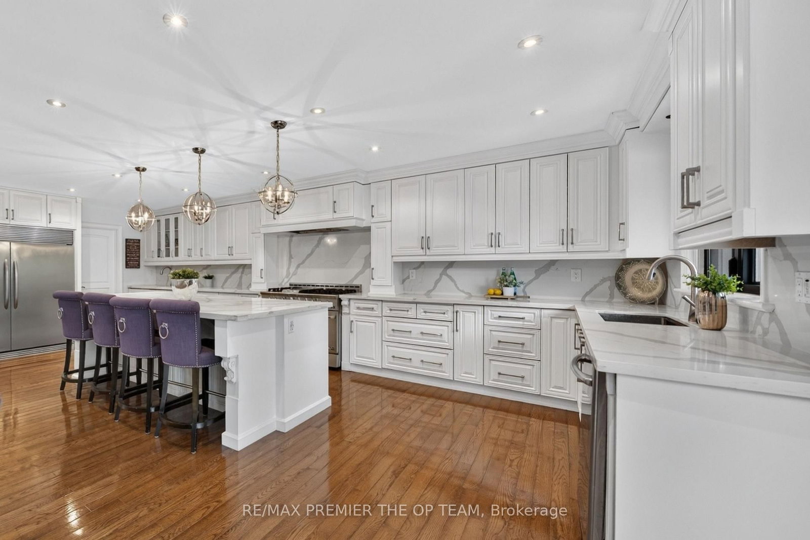 155 Dianawood Ridge • Vaughan, ON photo 8