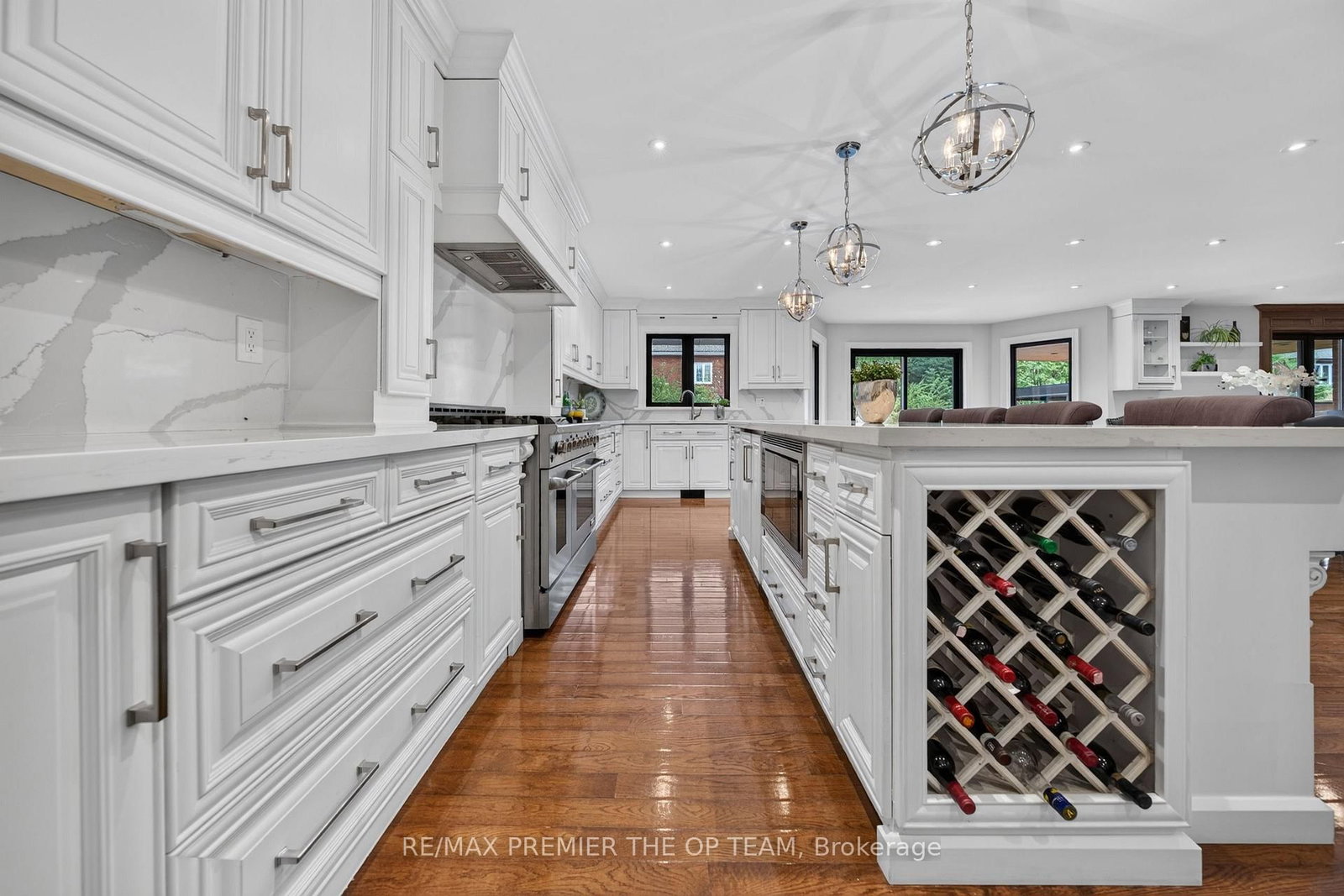 155 Dianawood Ridge • Vaughan, ON photo 9