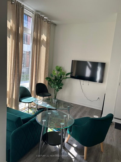 12 David Eyer Road • #1230 • Richmond Hill, ON photo 3