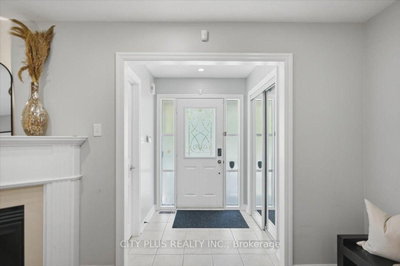 59 Byers Pond Way • Whitchurch-Stouffville, ON photo 2