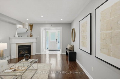 59 Byers Pond Way • Whitchurch-Stouffville, ON photo 3