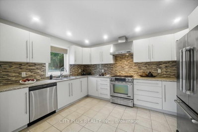59 Byers Pond Way • Whitchurch-Stouffville, ON photo 6