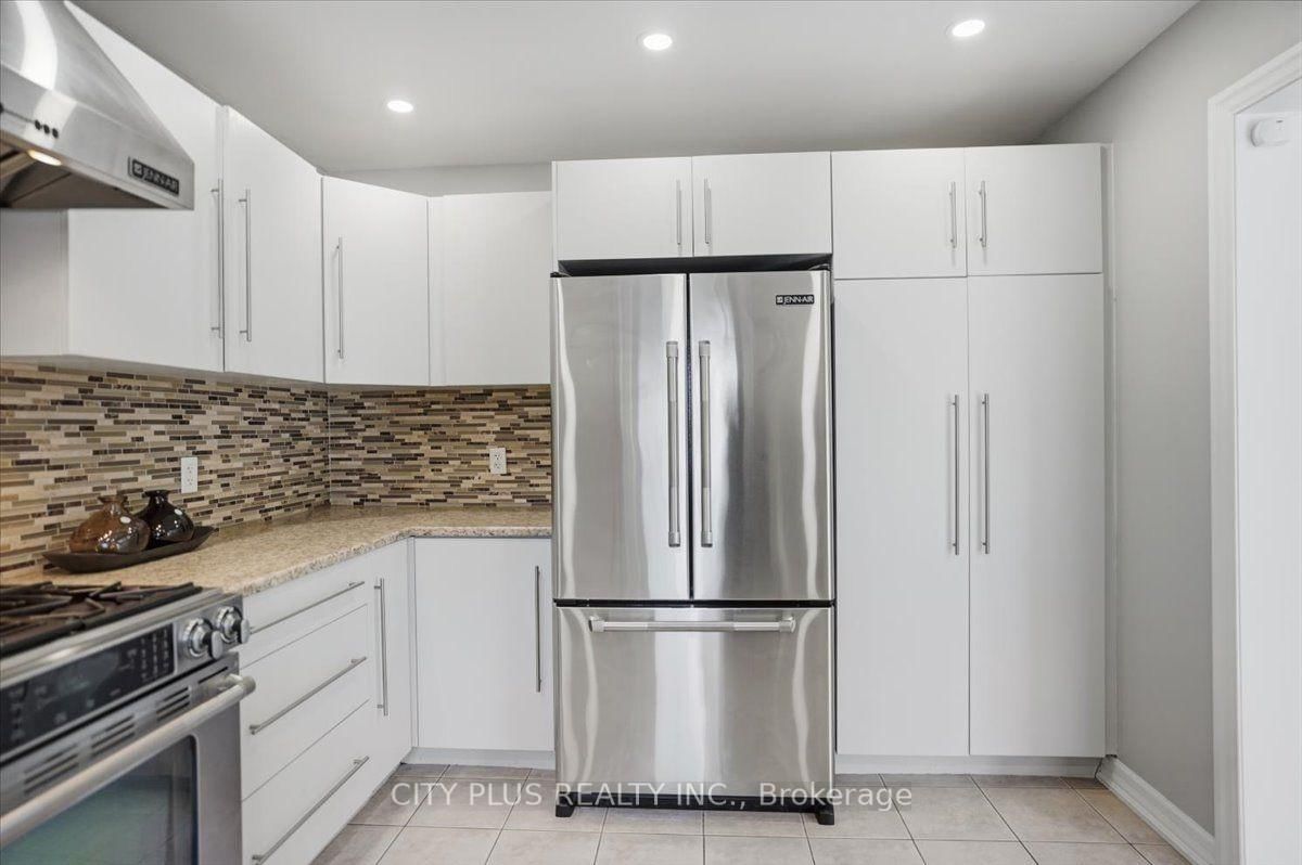 59 Byers Pond Way • Whitchurch-Stouffville, ON photo 9