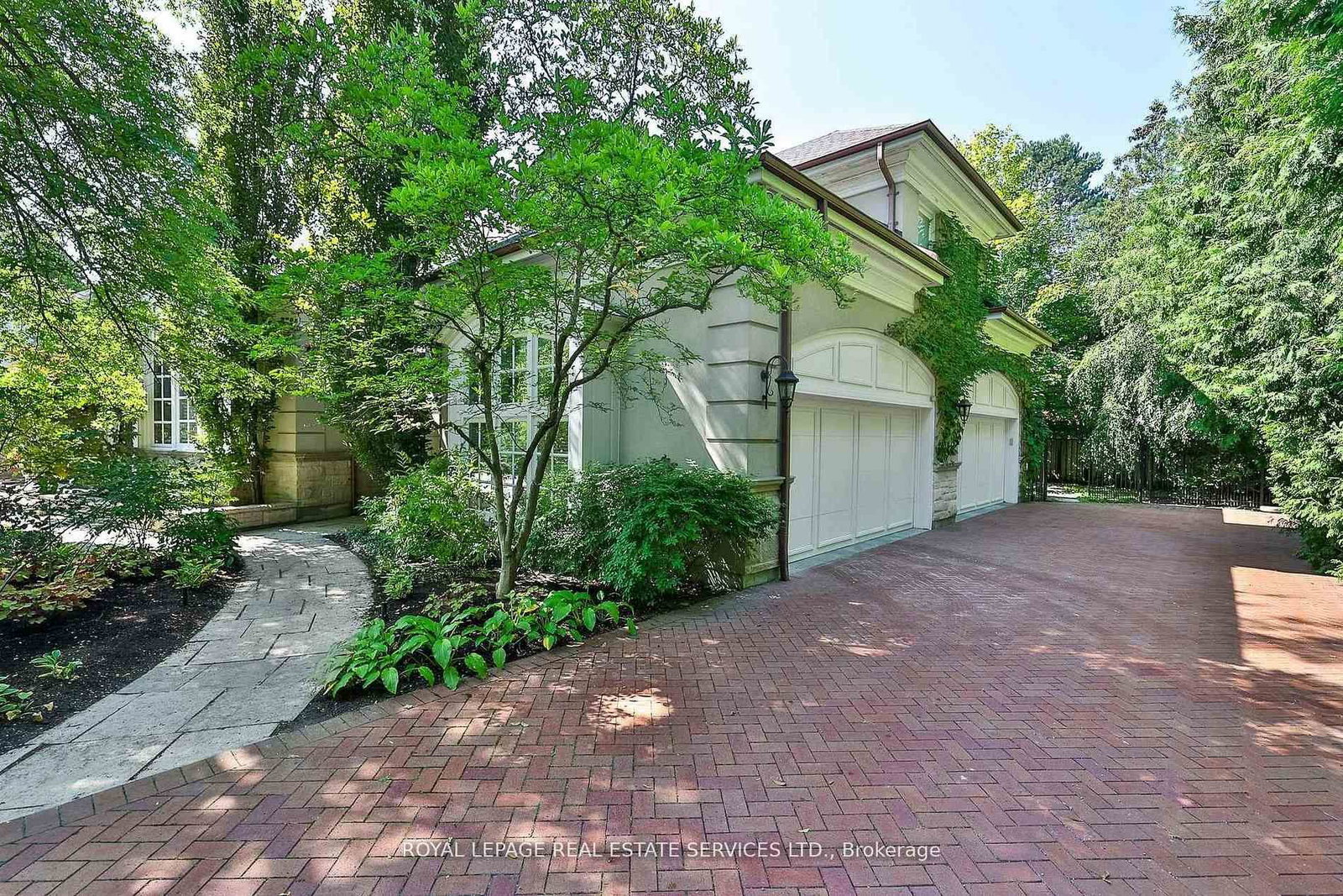 9 Seinecliffe Road • Markham, ON photo 3
