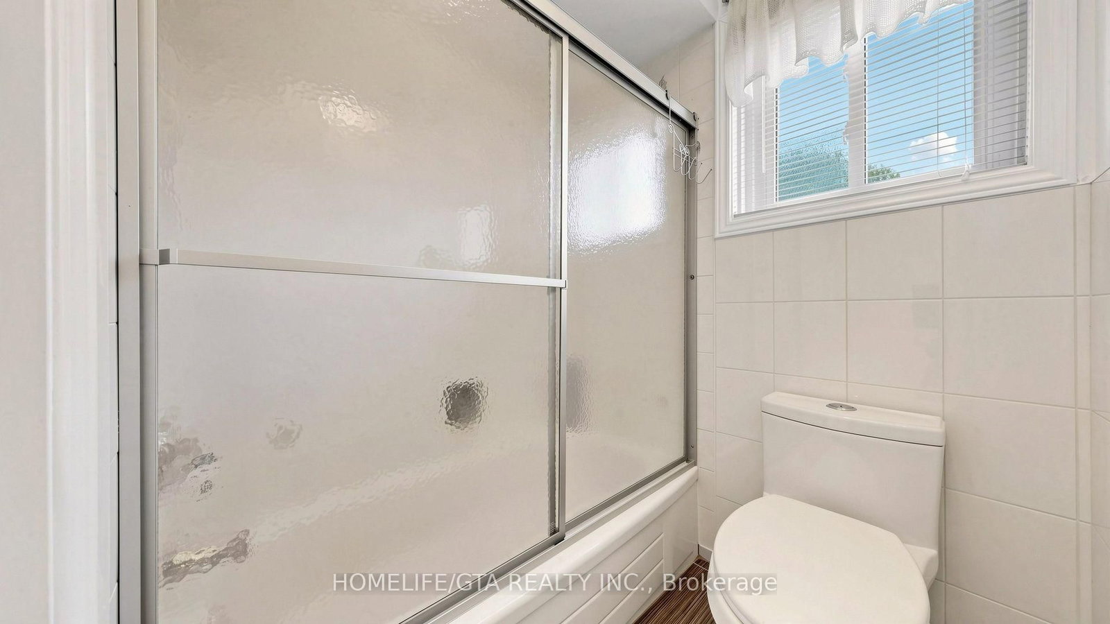 4 Alma Court • Richmond Hill, ON photo 36