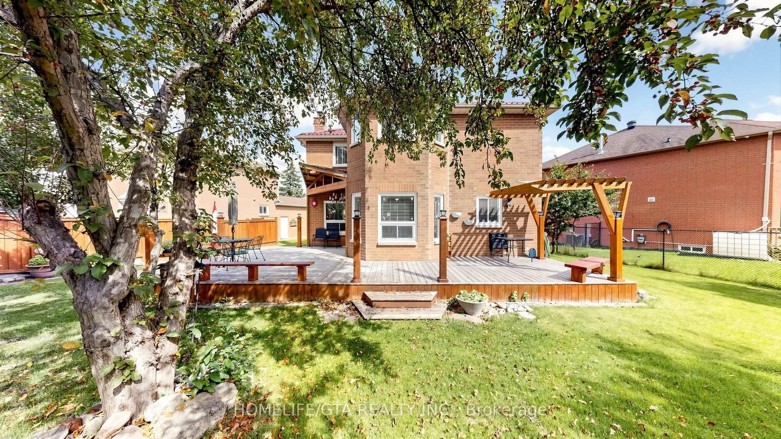 4 Alma Court • Richmond Hill, ON photo 46