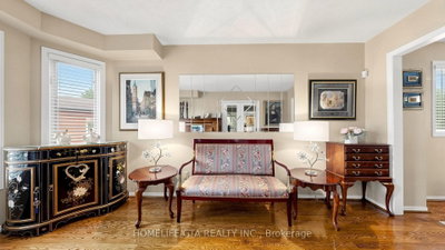4 Alma Court • Richmond Hill, ON photo 5