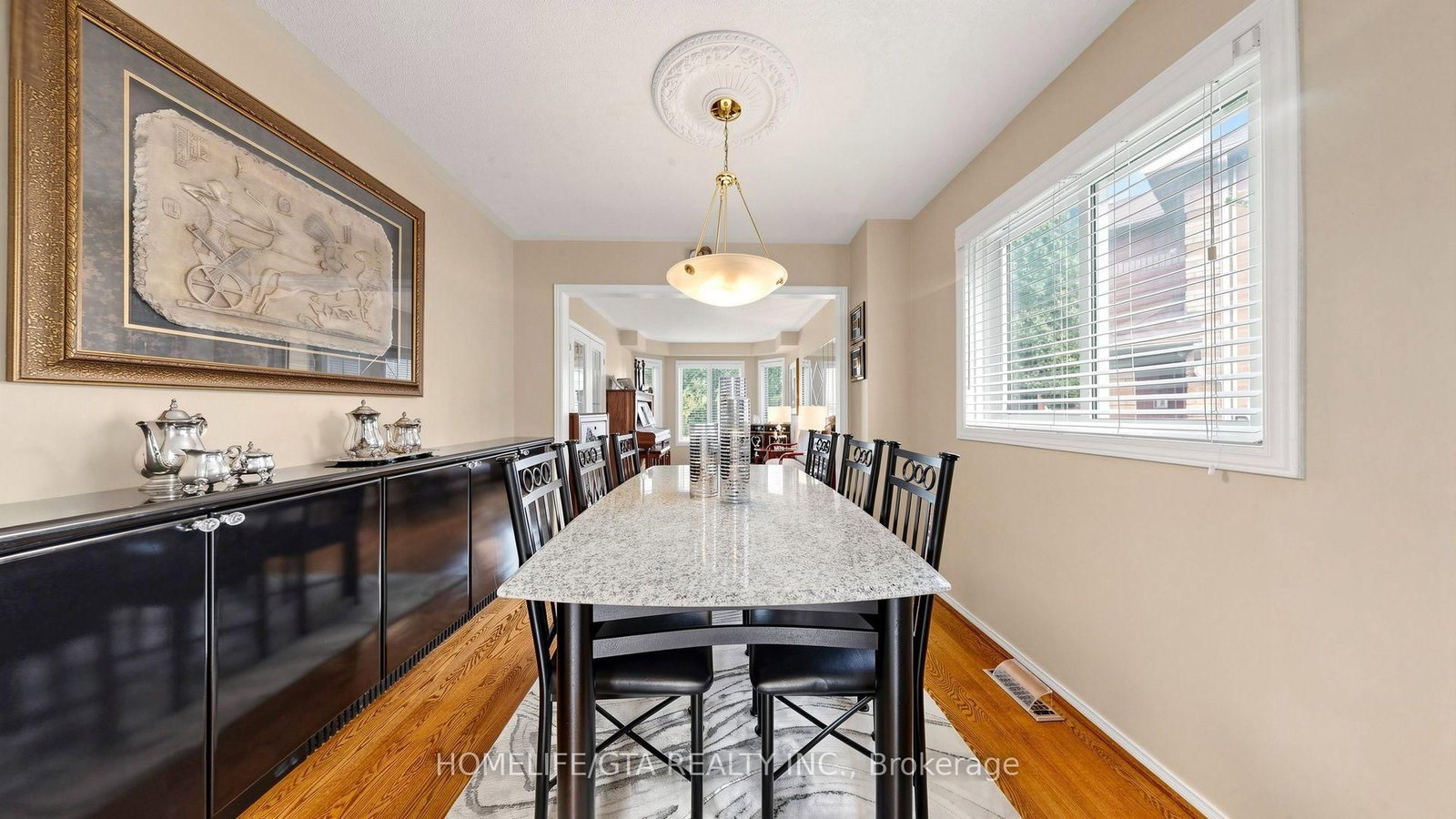 4 Alma Court • Richmond Hill, ON photo 9