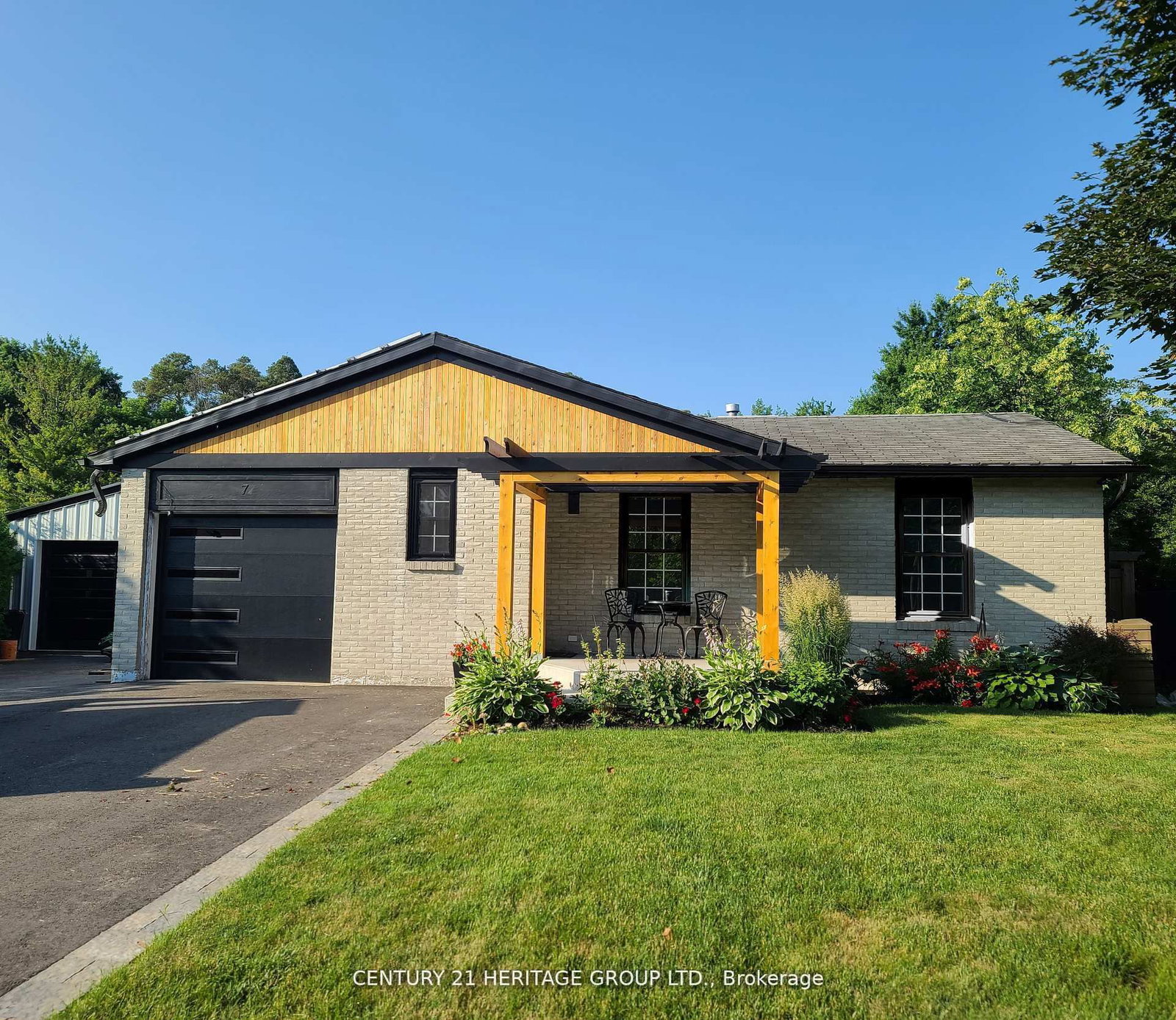 7 Crawford Circle • New Tecumseth, ON photo 5
