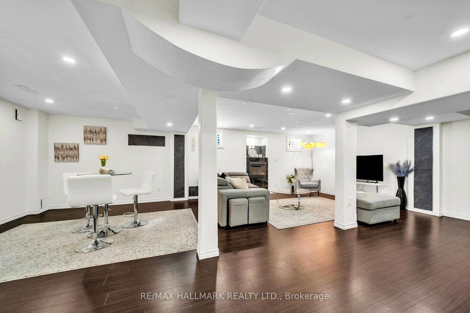 614 Society Crescent • Newmarket, ON photo 32