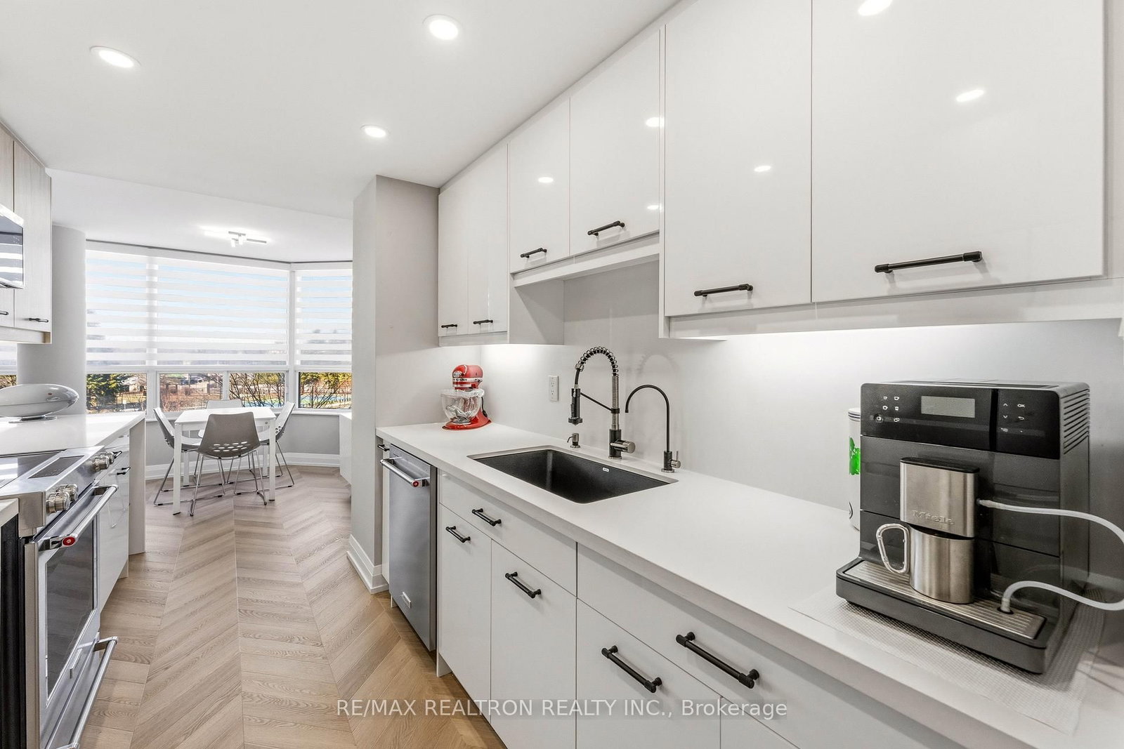11 Townsgate Drive • #312 • Vaughan, ON photo 11