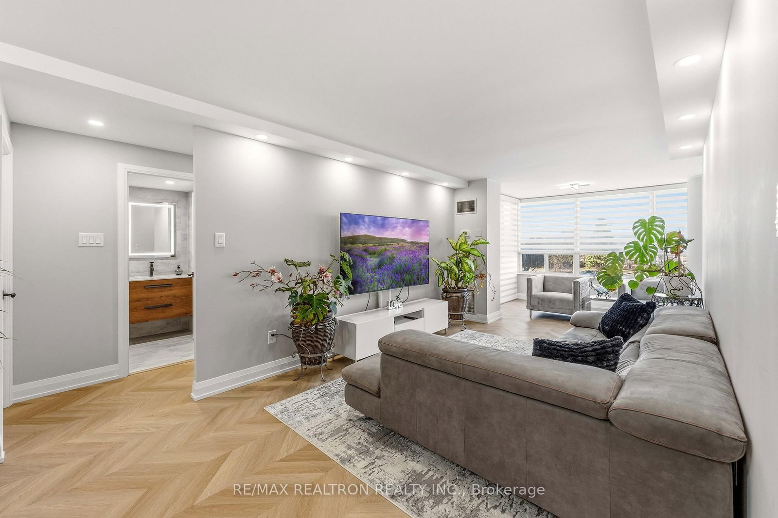 11 Townsgate Drive • #312 • Vaughan, ON photo 18