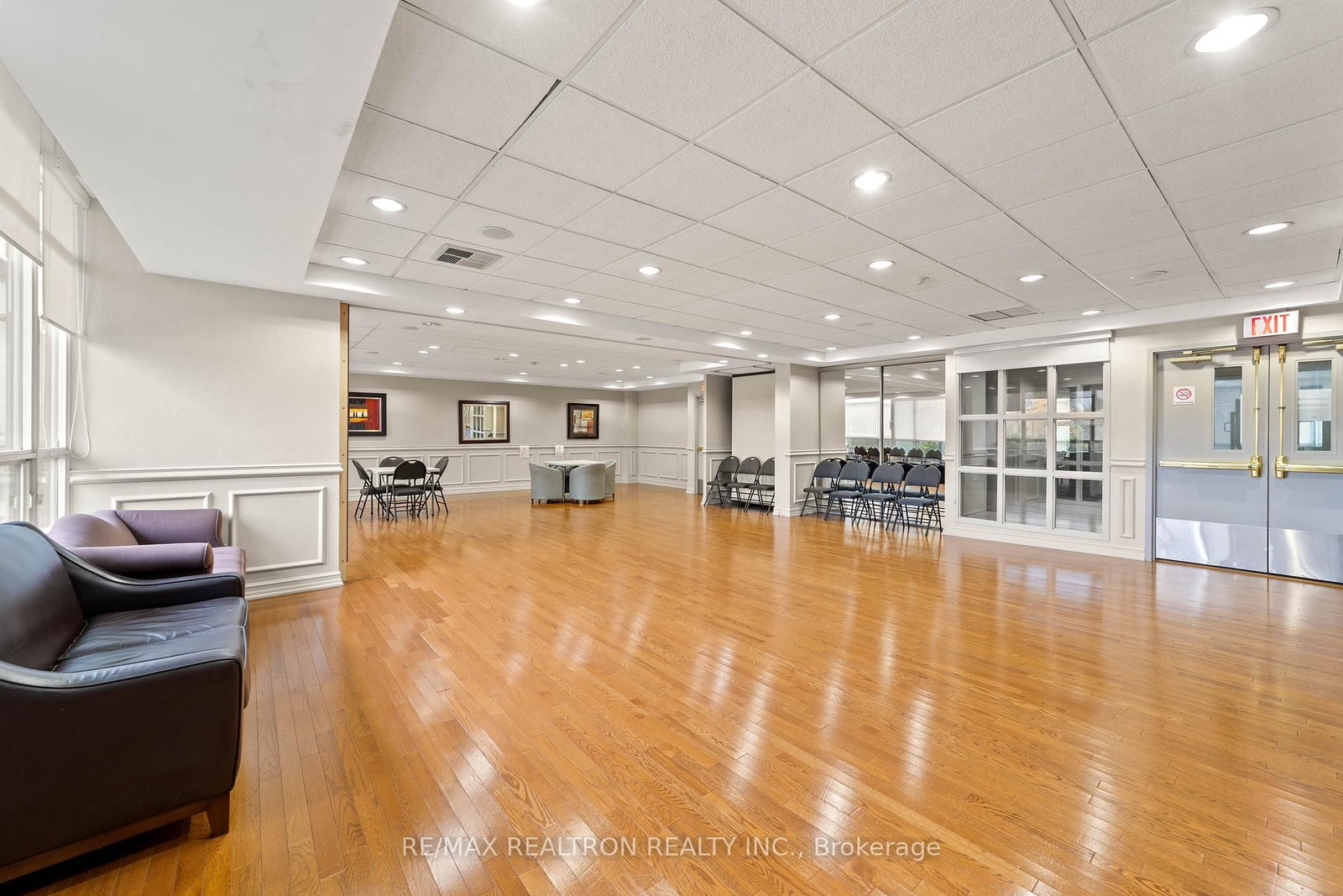 11 Townsgate Drive • #312 • Vaughan, ON photo 47