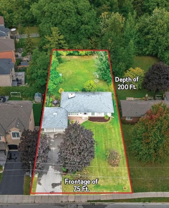 22 Poplar Drive • Richmond Hill, ON photo 4