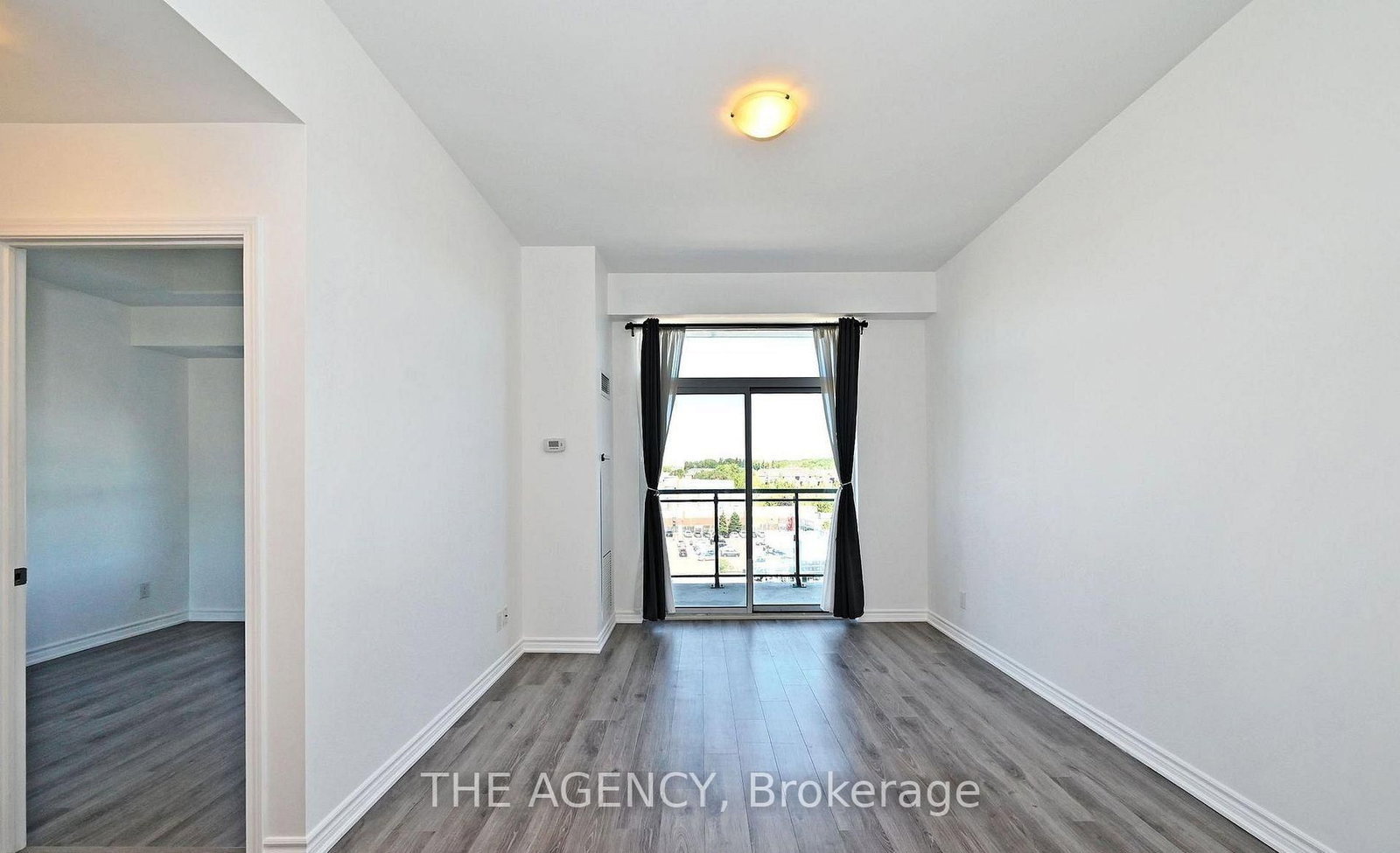 11611 Yonge Street • #809 • Richmond Hill, ON photo 2