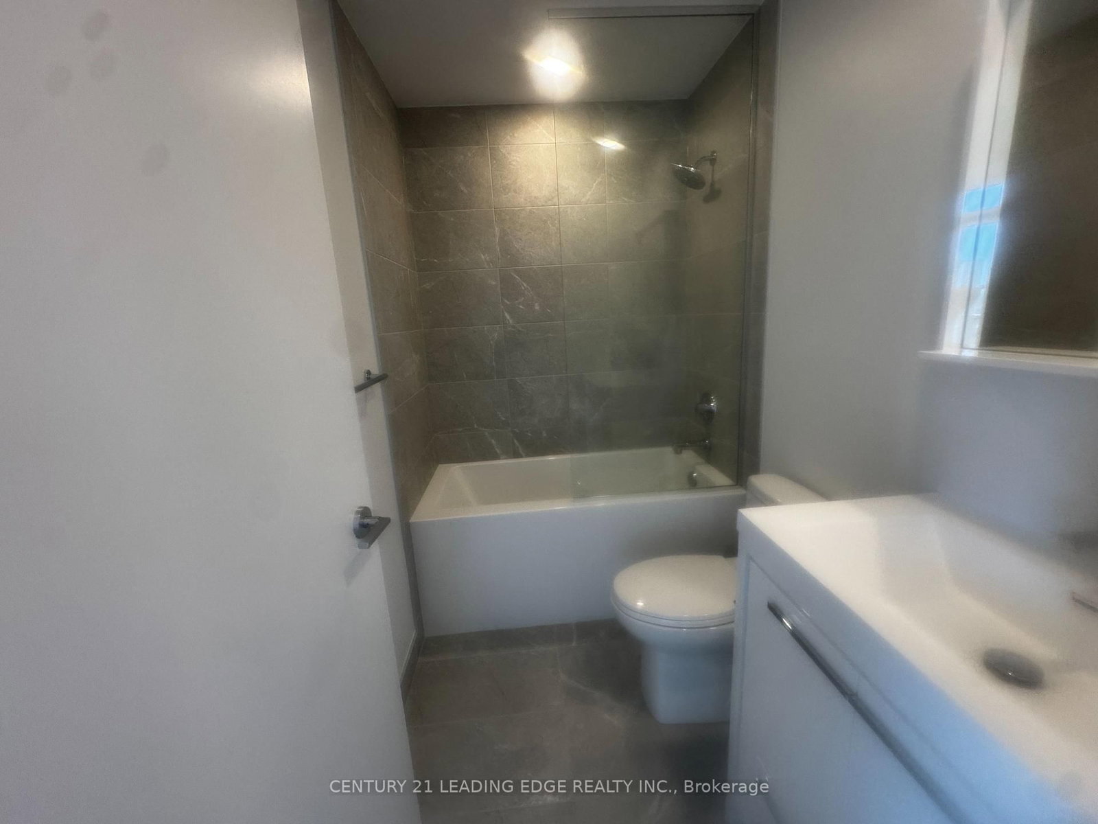 1701-21 Meadowdale Rd, Vaughan, view 8