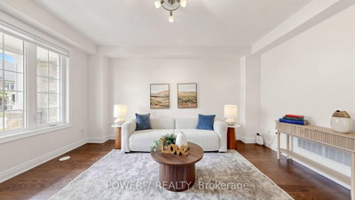 56 William F Bell Parkway • Richmond Hill, ON photo 5