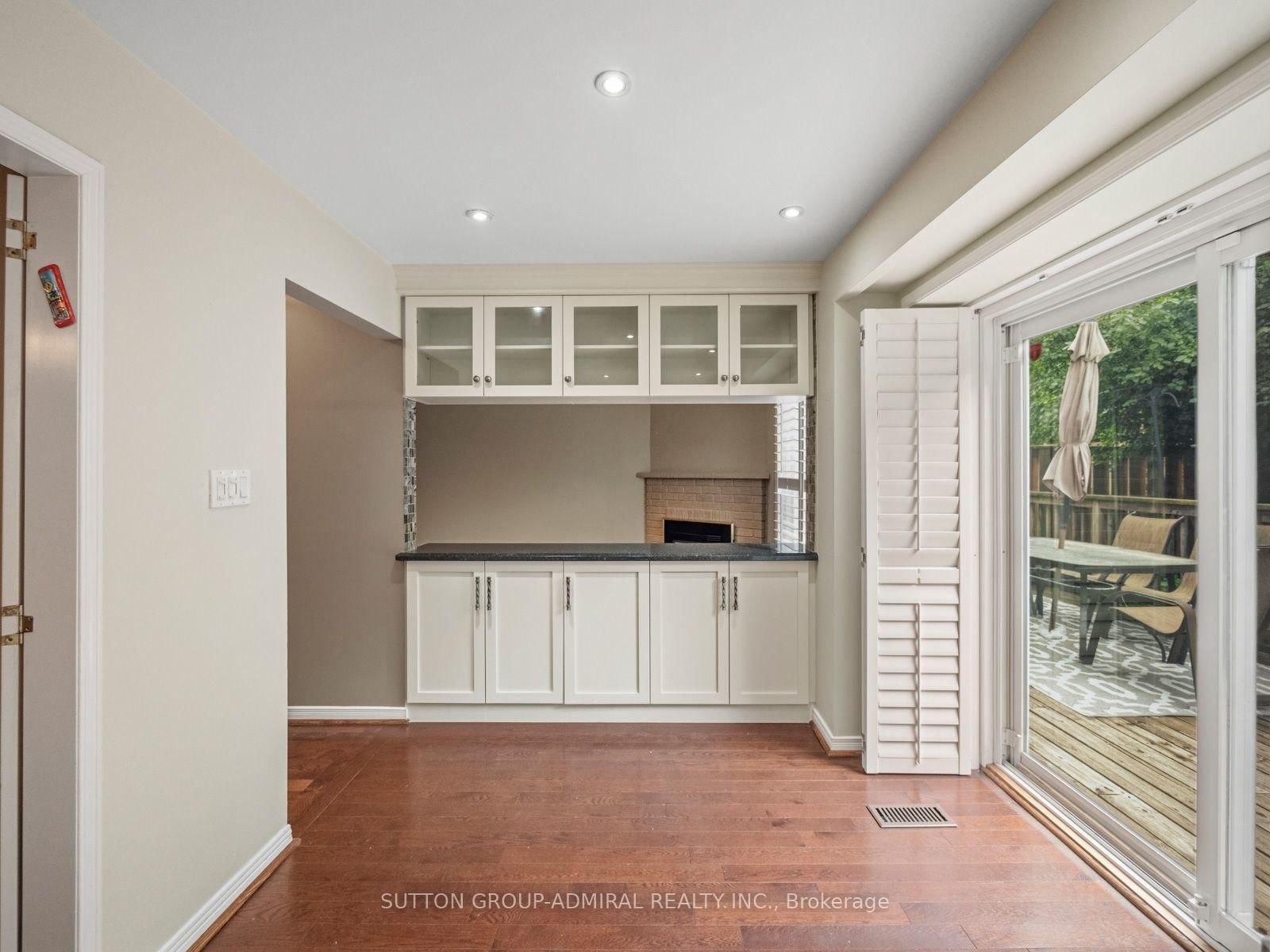 19 Jessica Gardens • Vaughan, ON photo 12