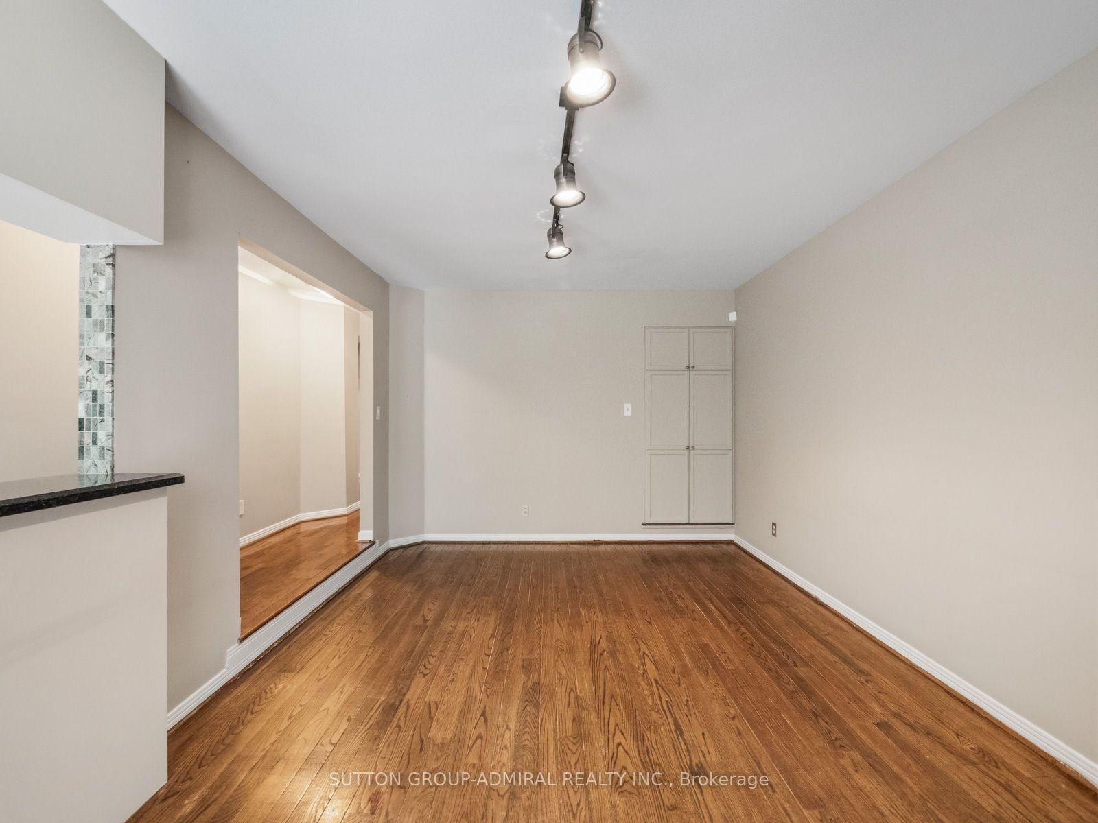 19 Jessica Gardens • Vaughan, ON photo 19