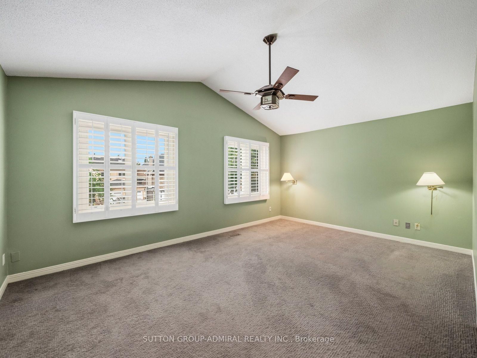 19 Jessica Gardens • Vaughan, ON photo 22