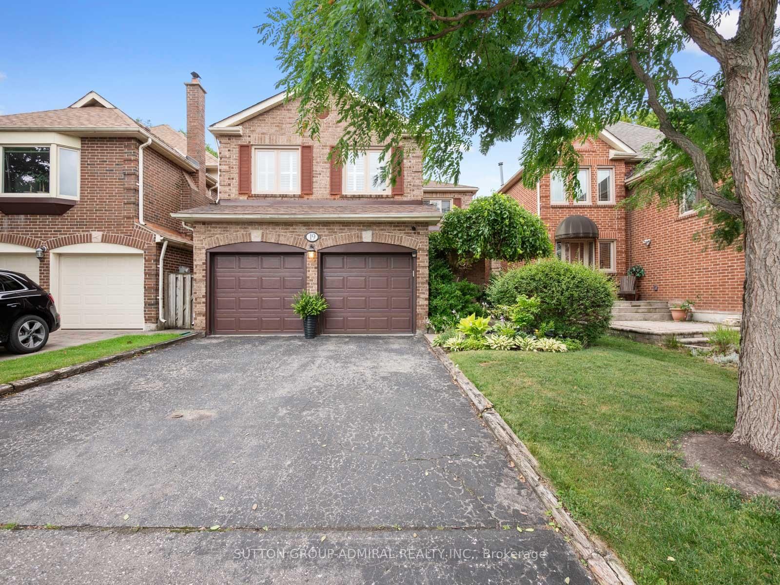 19 Jessica Gardens • Vaughan, ON photo 43
