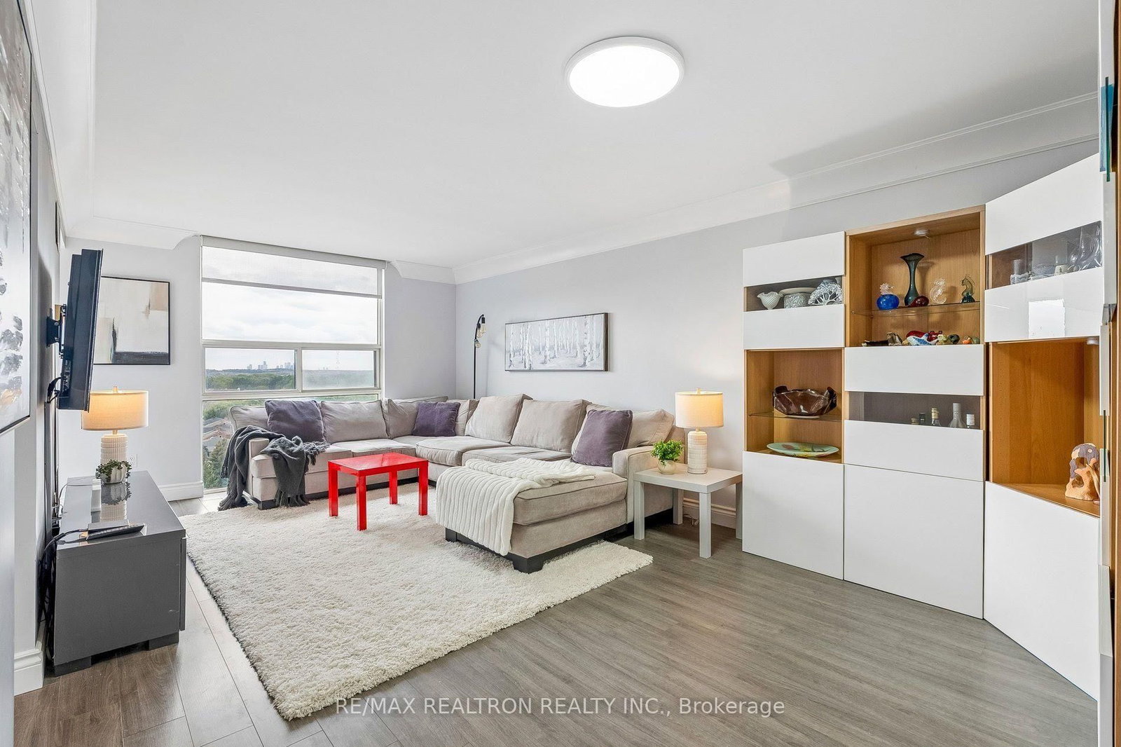 30 Harding Boulevard W • #1111 • Richmond Hill, ON photo 16