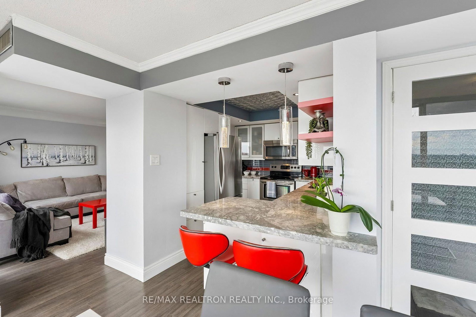 30 Harding Boulevard W • #1111 • Richmond Hill, ON photo 17