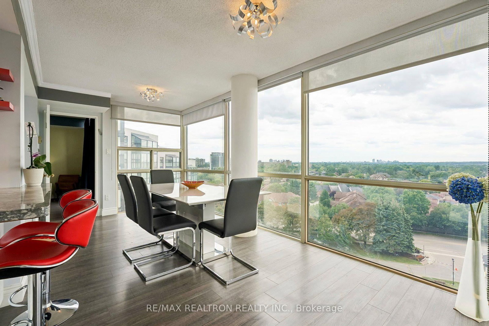 30 Harding Boulevard W • #1111 • Richmond Hill, ON photo 27