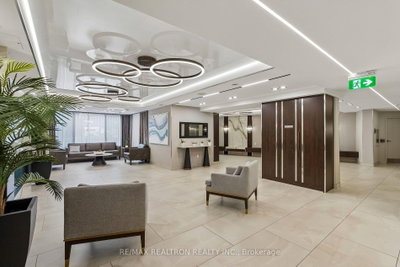 30 Harding Boulevard W • #1111 • Richmond Hill, ON photo 3