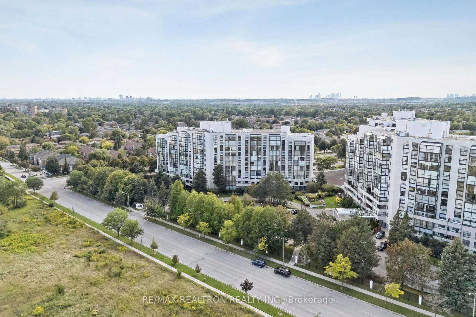 30 Harding Boulevard W • #1111 • Richmond Hill, ON photo 49