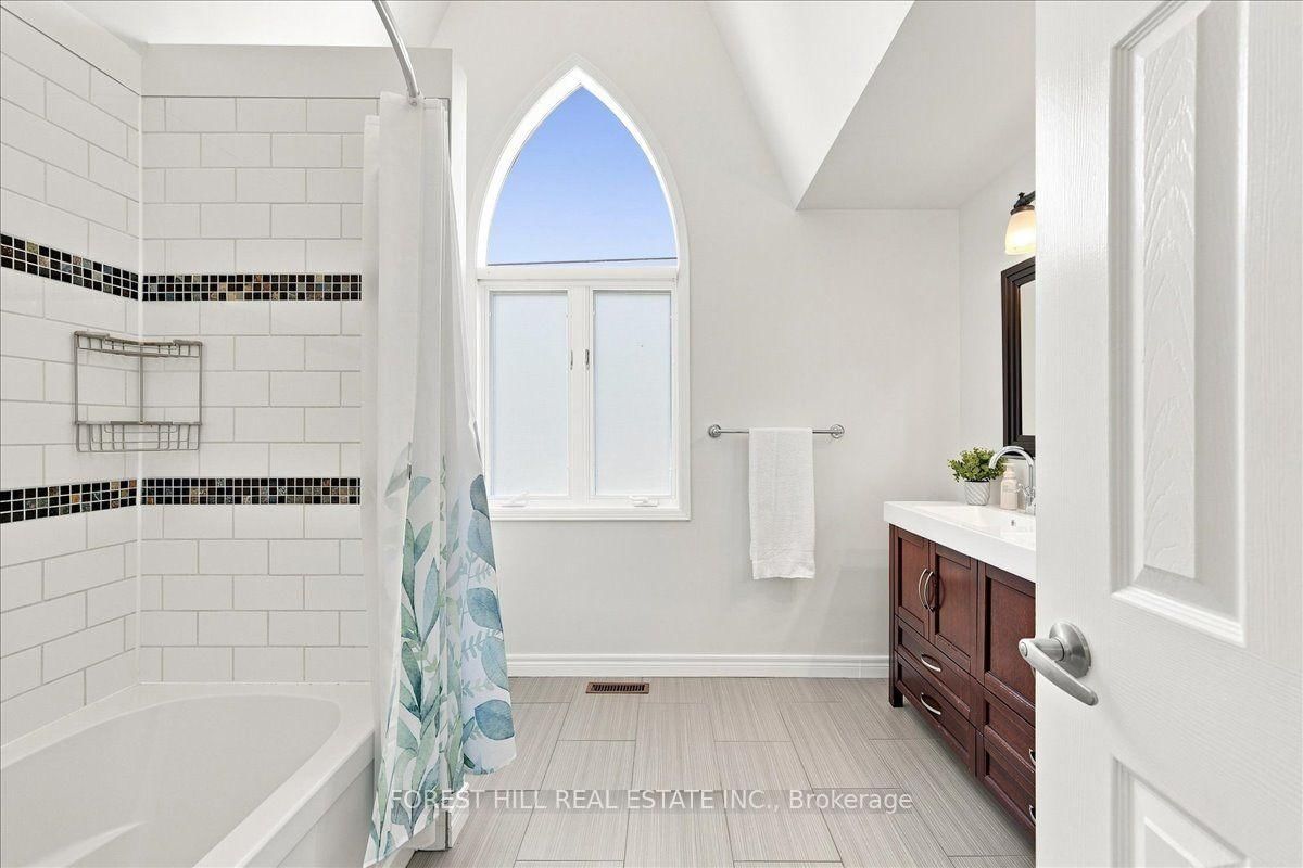 137 Main Street • King, ON photo 33