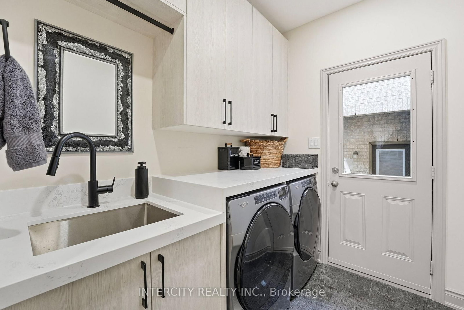 568 Grand Trunk Avenue • Vaughan, ON photo 17