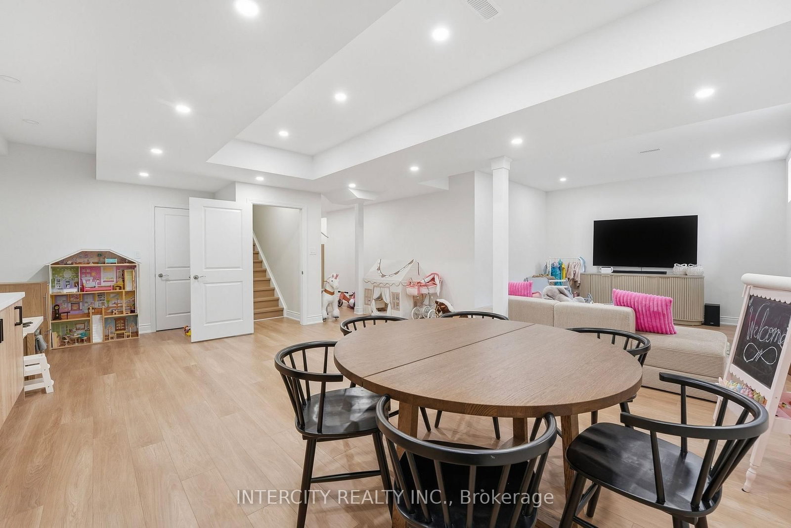 568 Grand Trunk Avenue • Vaughan, ON photo 28