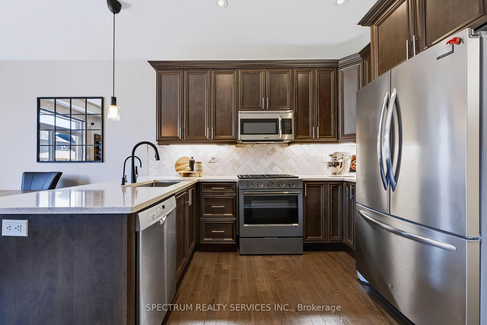 69 Strachan Trail • New Tecumseth, ON photo 15