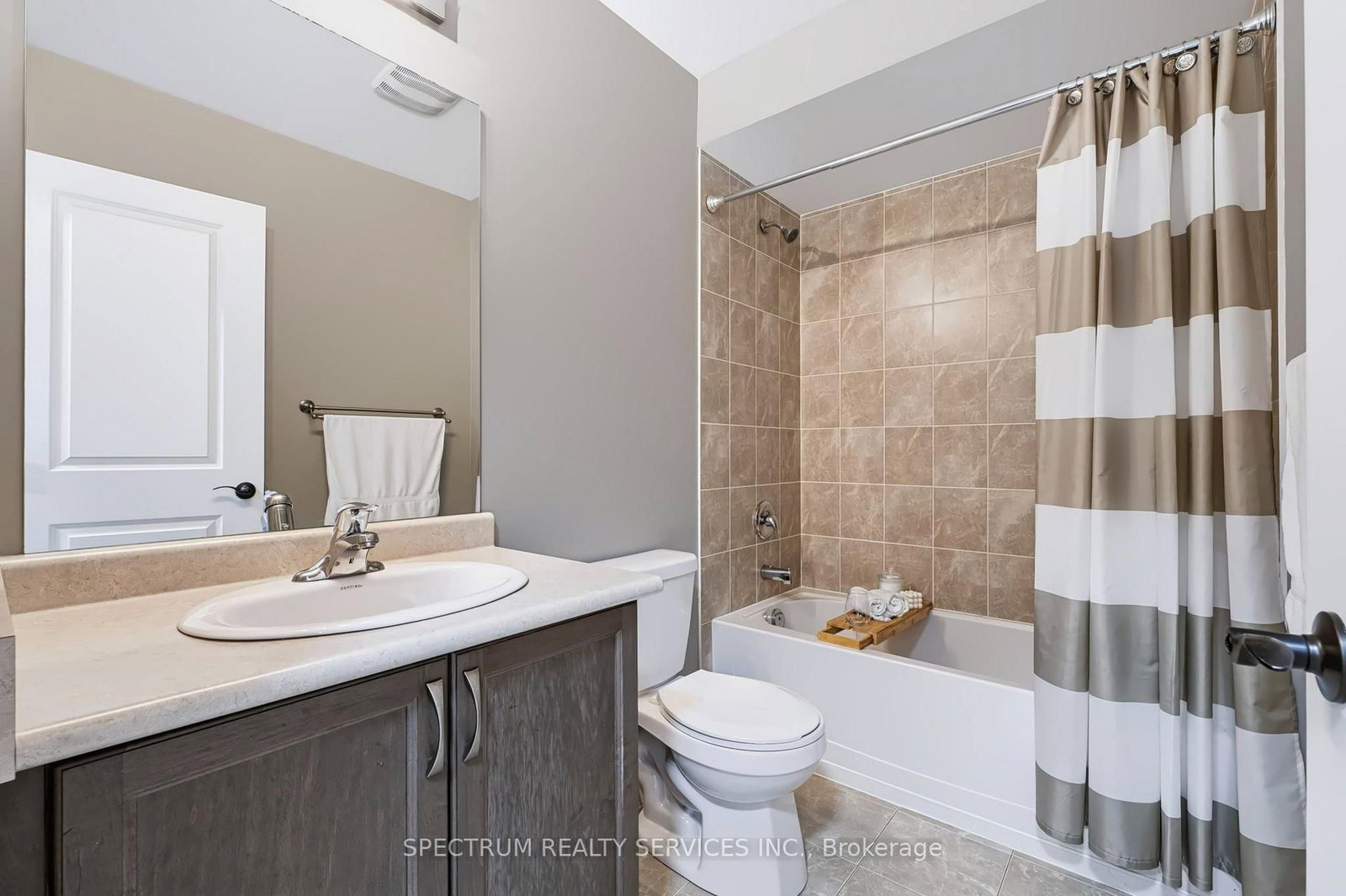 69 Strachan Trail • New Tecumseth, ON photo 25