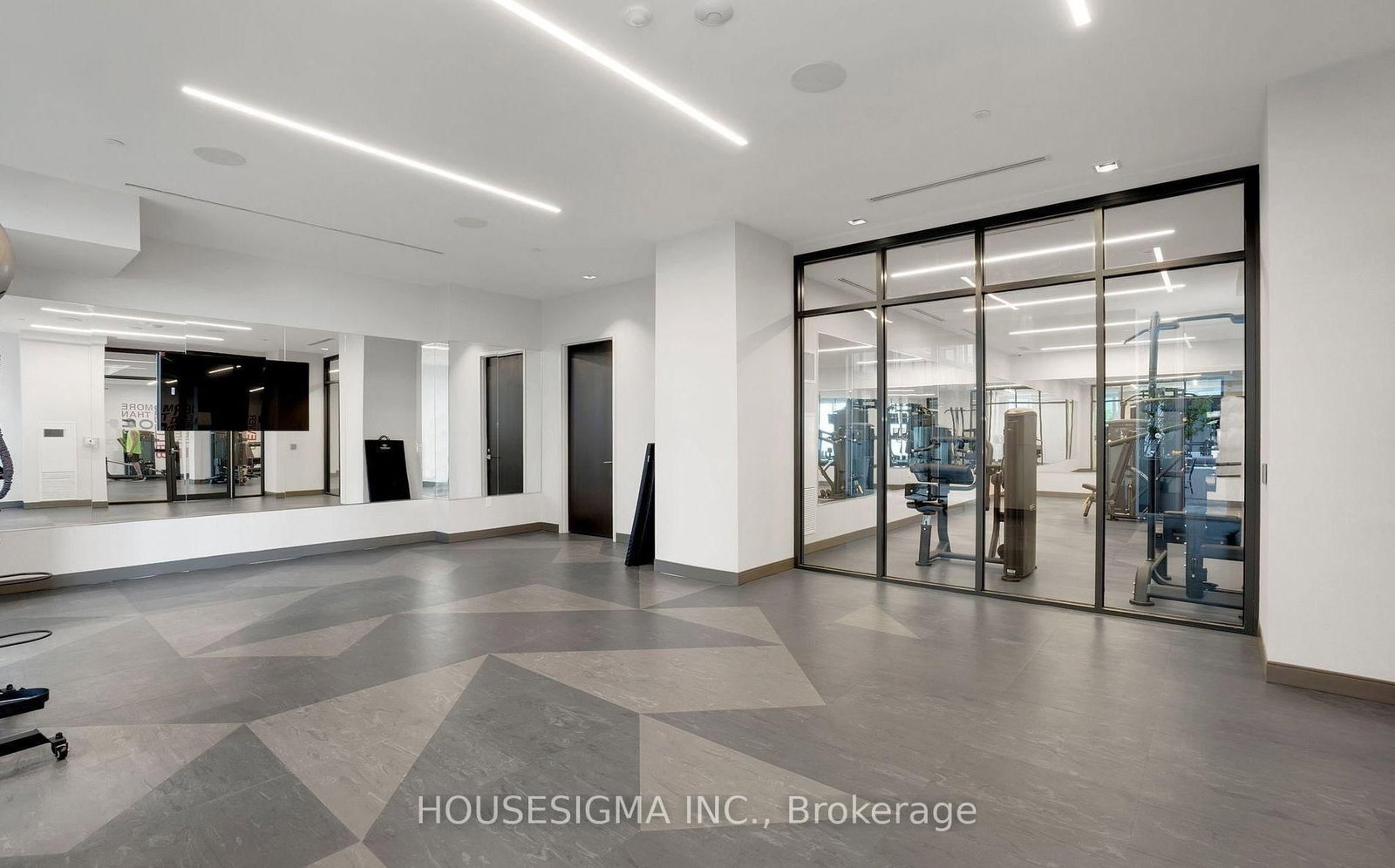 PH 218-9000 Jane St, Vaughan, view 32