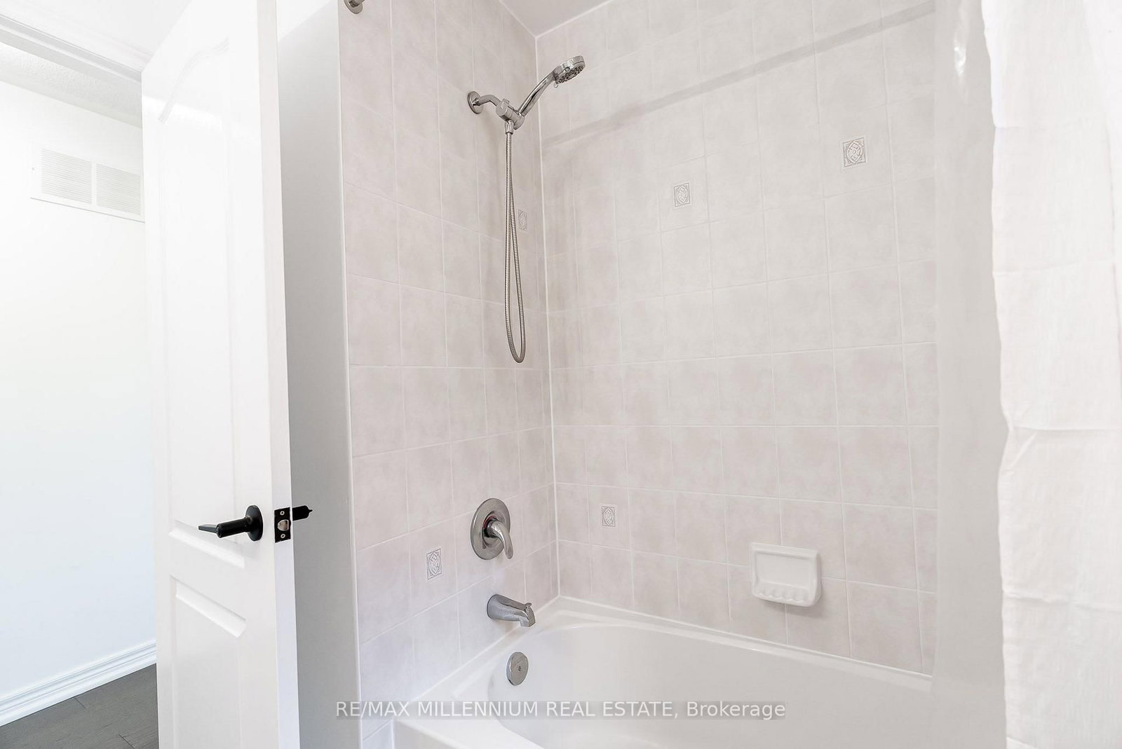 107 Horsedreamer Lane • Whitchurch-Stouffville, ON photo 38