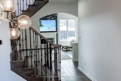 107 Horsedreamer Lane • Whitchurch-Stouffville, ON photo 8