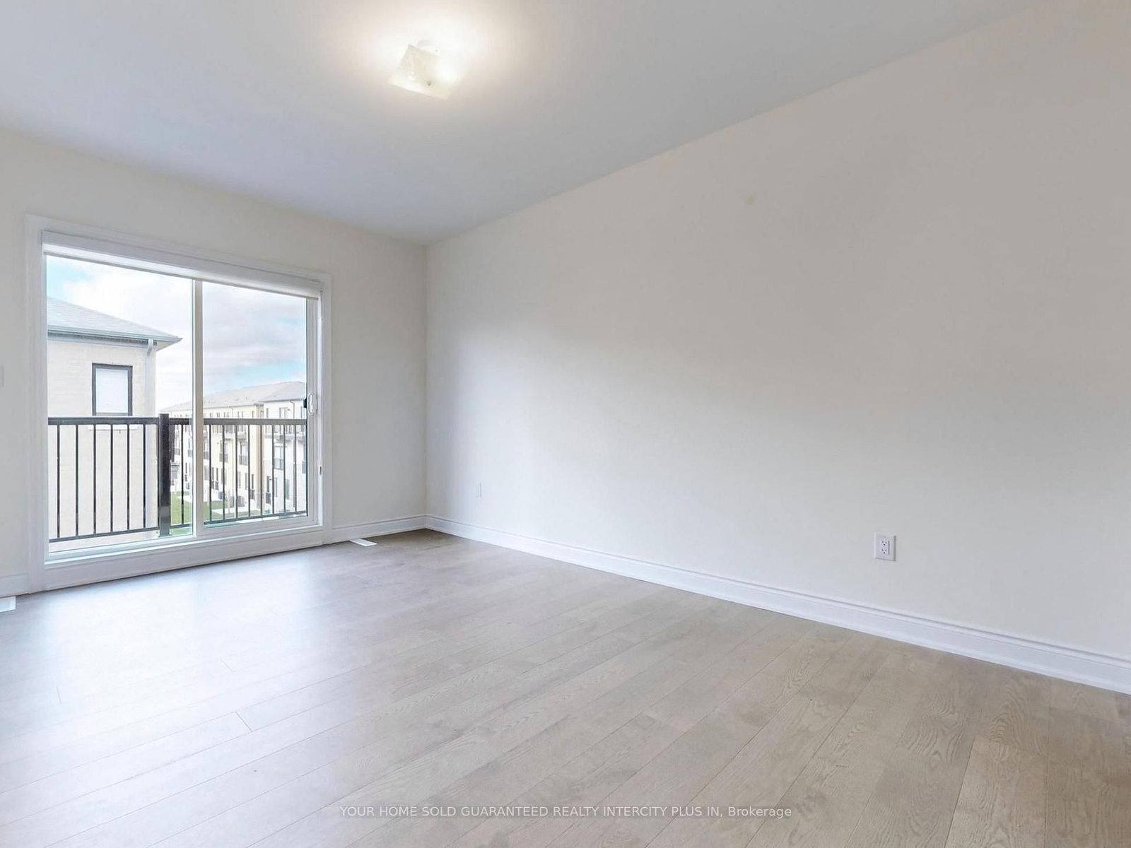 124 Tennant Circle • Vaughan, ON photo 28
