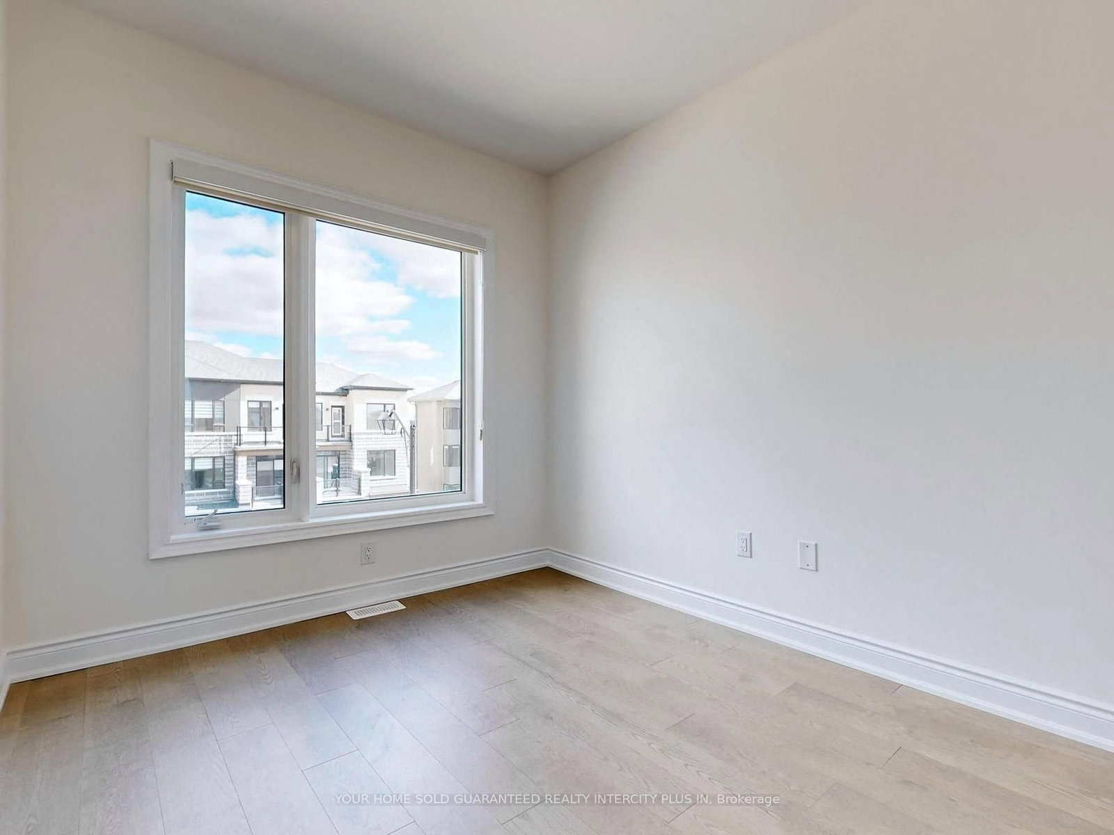 124 Tennant Circle • Vaughan, ON photo 36