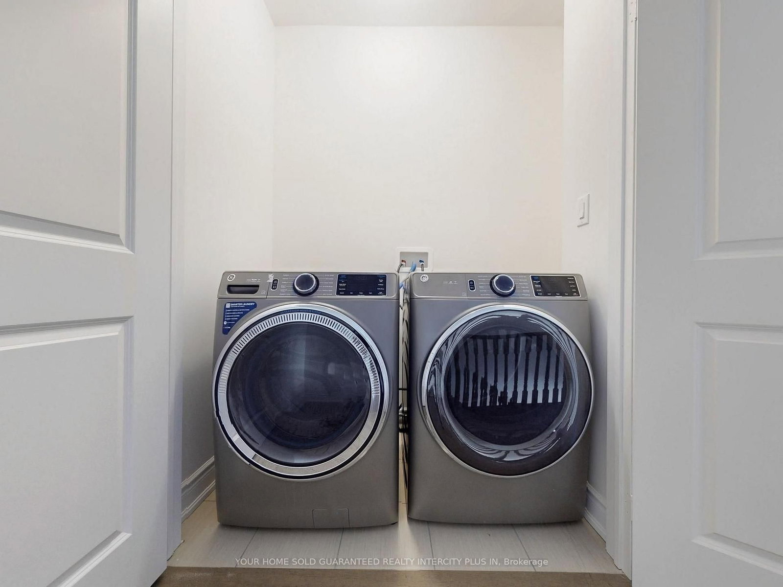 124 Tennant Circle • Vaughan, ON photo 40