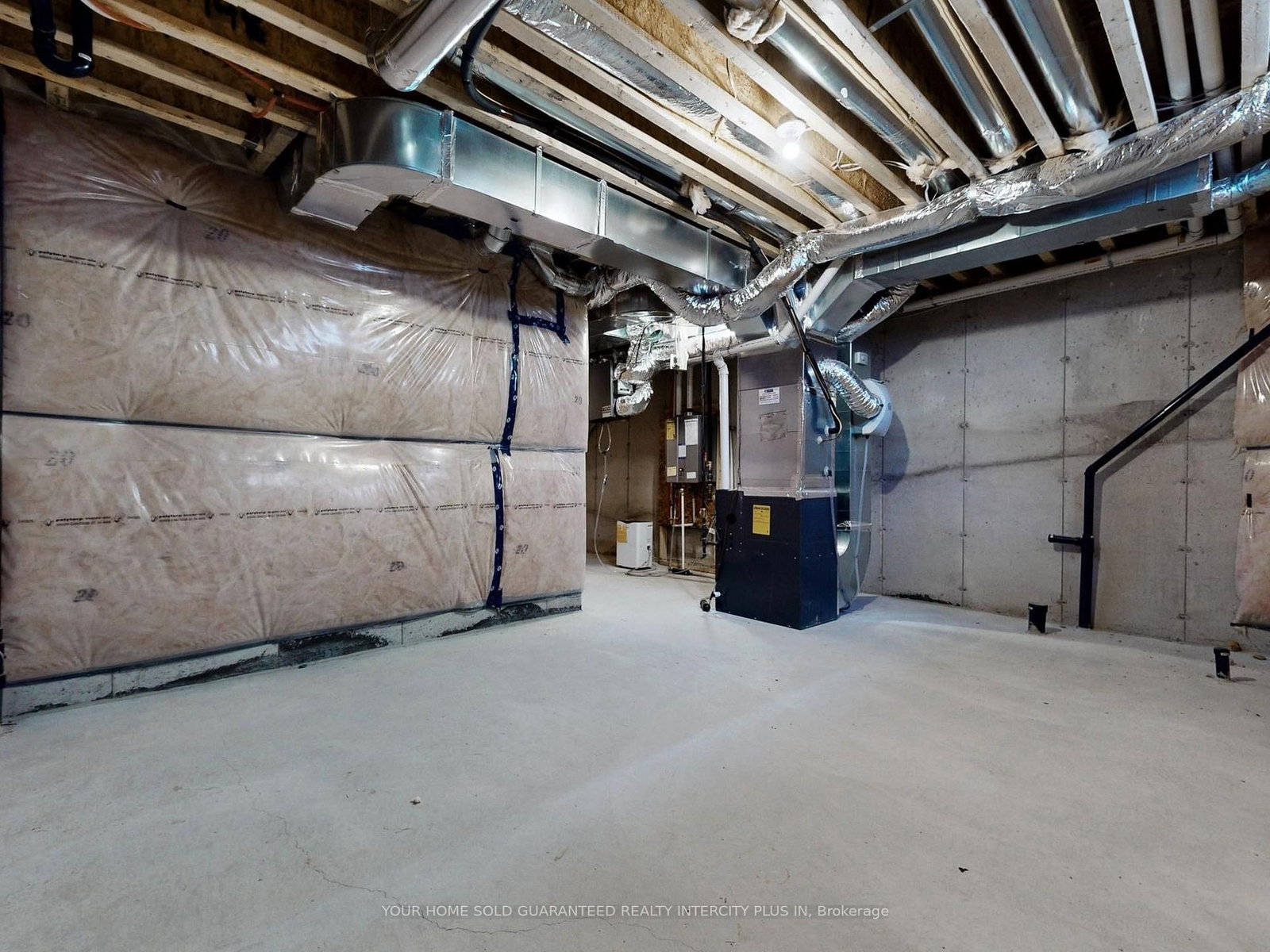 124 Tennant Circle • Vaughan, ON photo 44