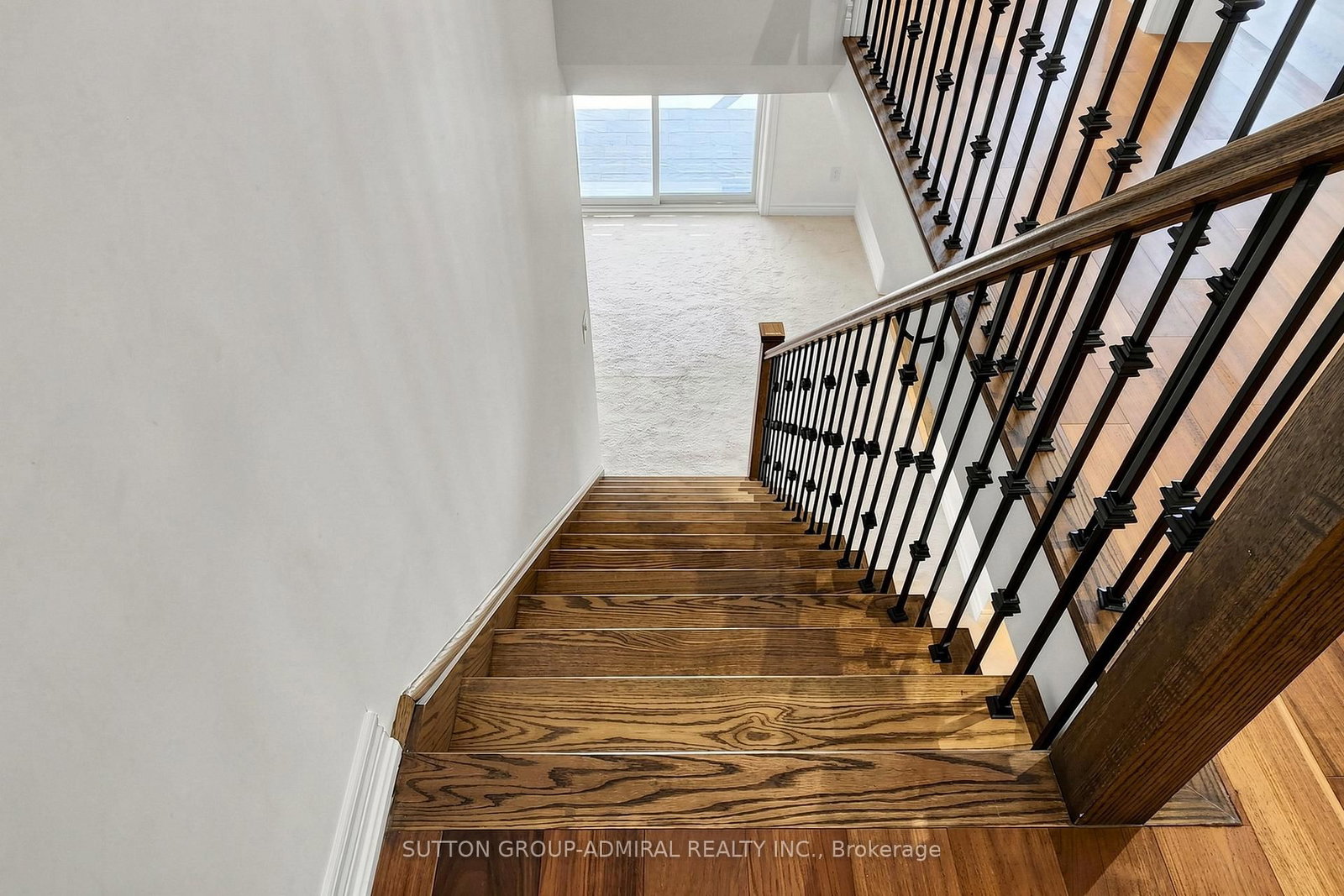 545 Clifford Perry Place • Newmarket, ON photo 33