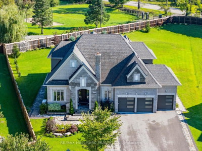 8 Kingstree Court • Whitchurch-Stouffville, ON photo 3