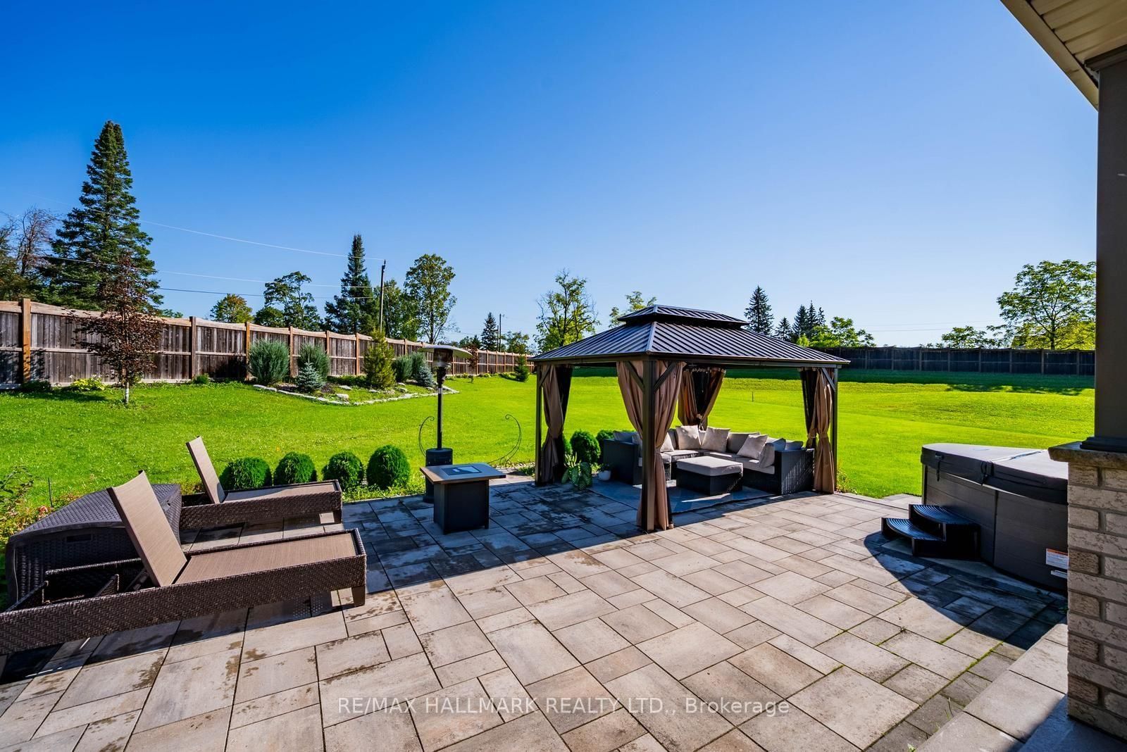 8 Kingstree Court • Whitchurch-Stouffville, ON photo 43