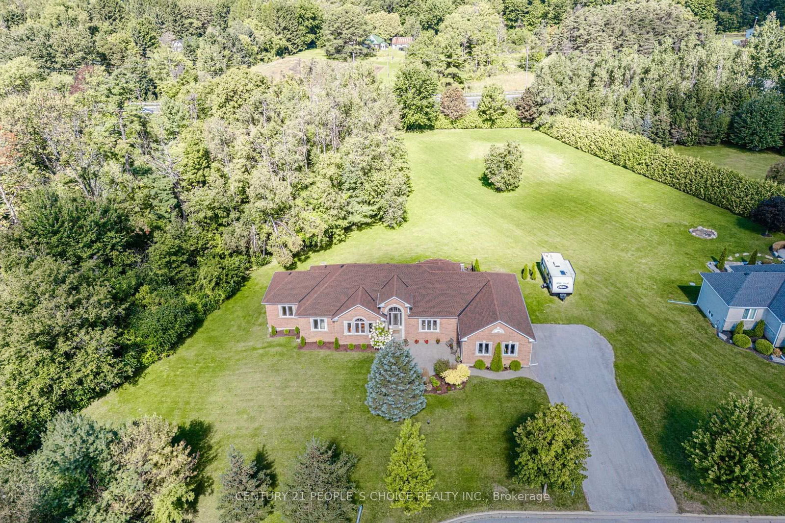 44 Deer Ridge Road • Uxbridge, ON photo 4