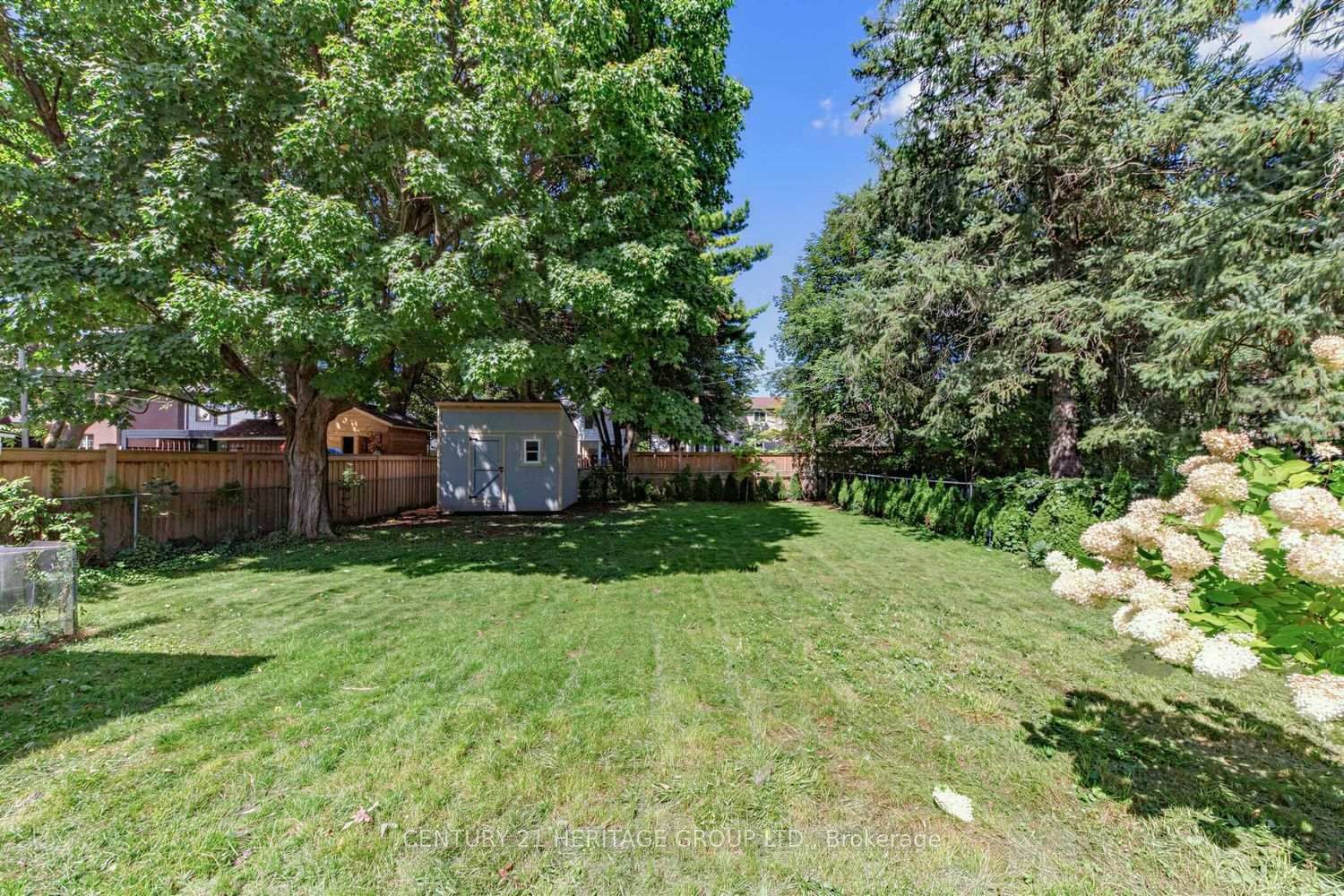 92 Kennedy Street E • Aurora, ON photo 32