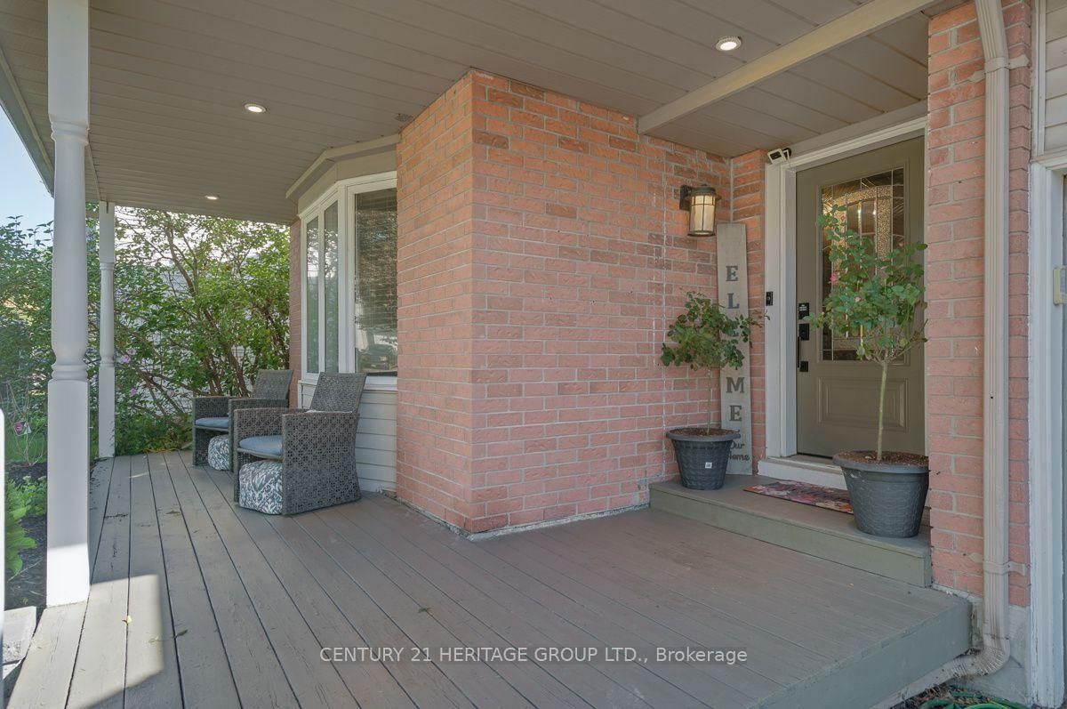 1919 Applewood Avenue • Innisfil, ON photo 2